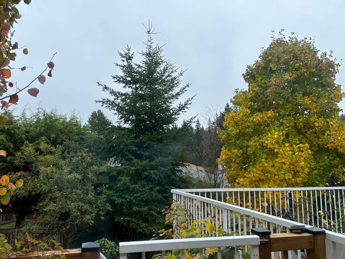 North Nanaimo Gem - Garden-View Room With Private Ensuite Buitenkant foto